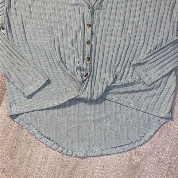 Yarn & Sea Ribbed Button Up Twist Front - Picture 6 of 6